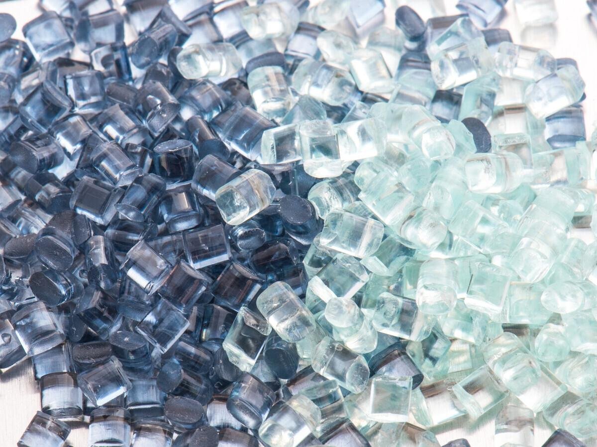 Plastic polymer materials used in packaging